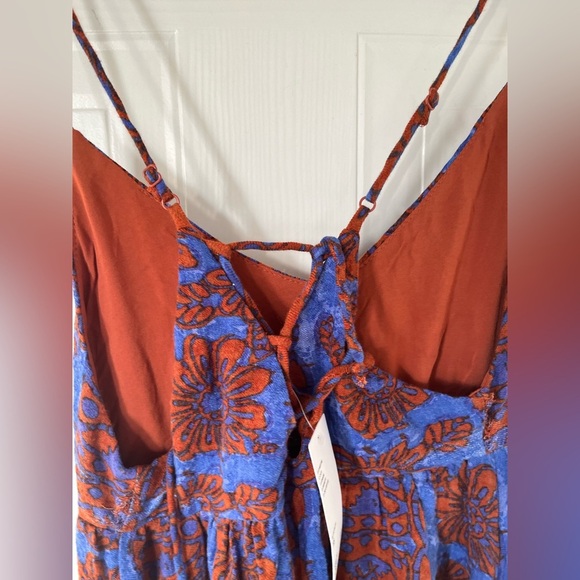 Urban Outfitters romper - Picture 4 of 13